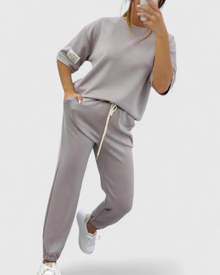 Nadine – Comfortable Two-Piece Set