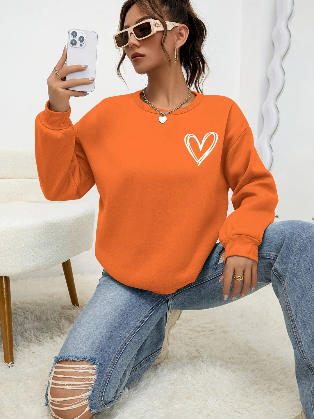 Audrey – Minimalist Cosy Sweatshirt