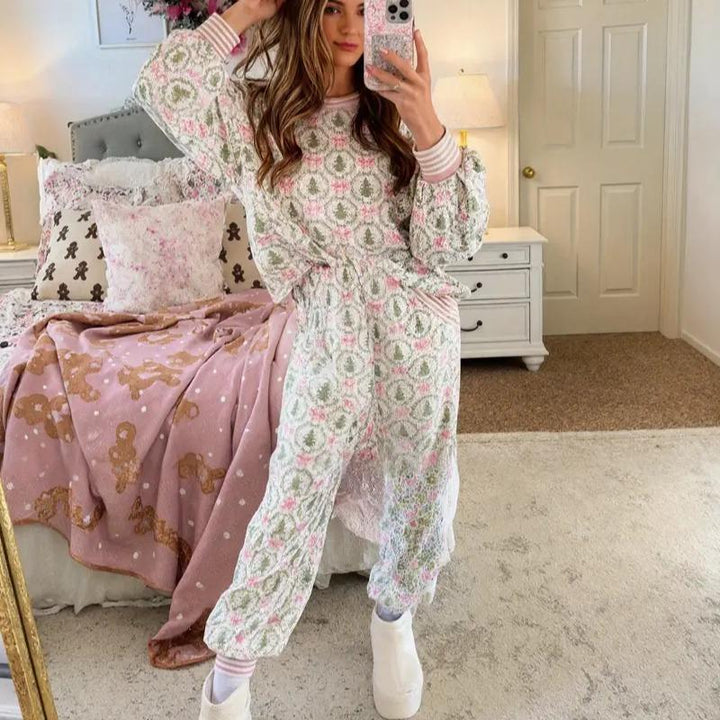 Deirdre – Casual Striped V-Neck Long Sleeve and Pants Set