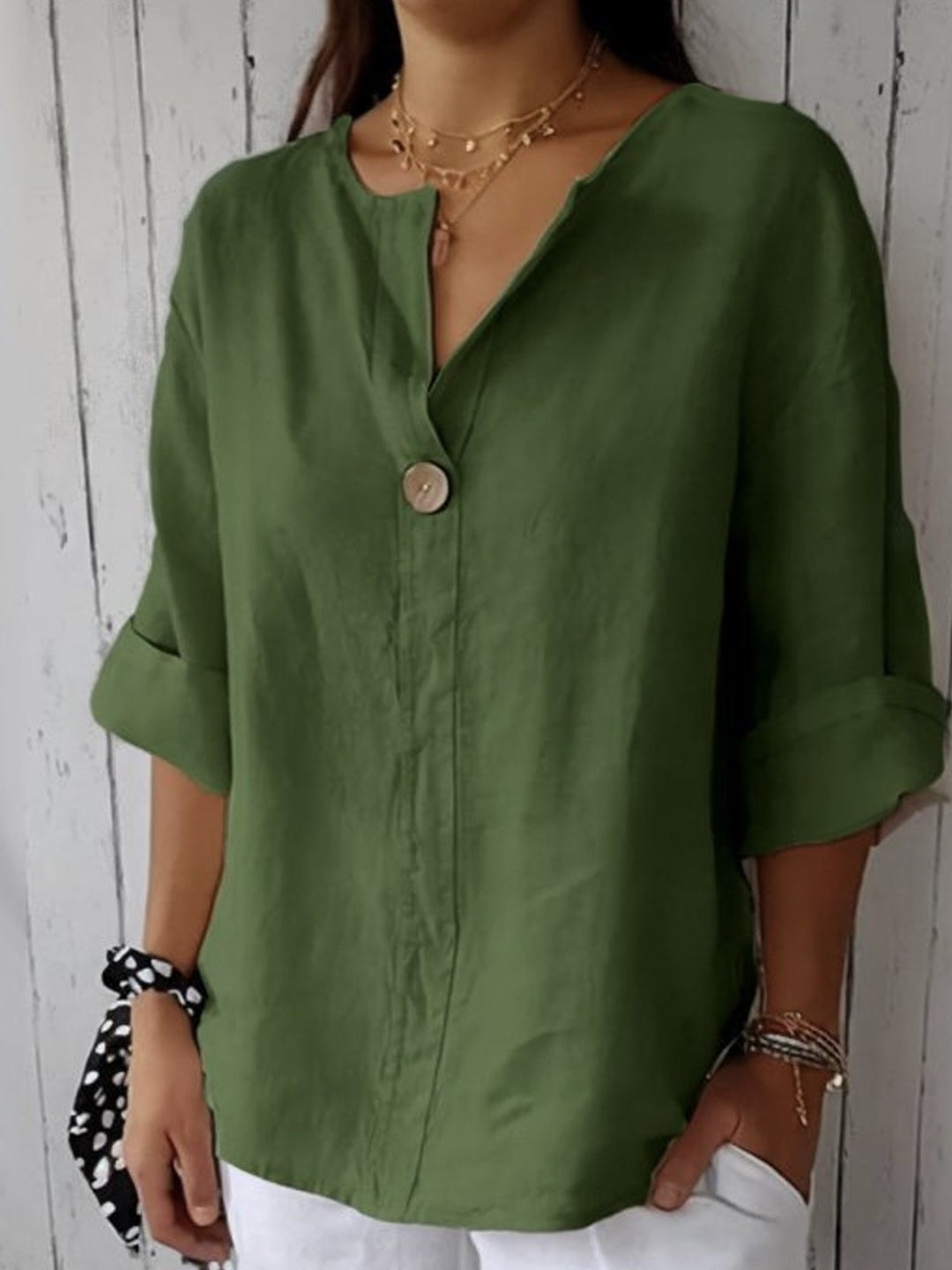 Diana – Relaxed V-Neck Top