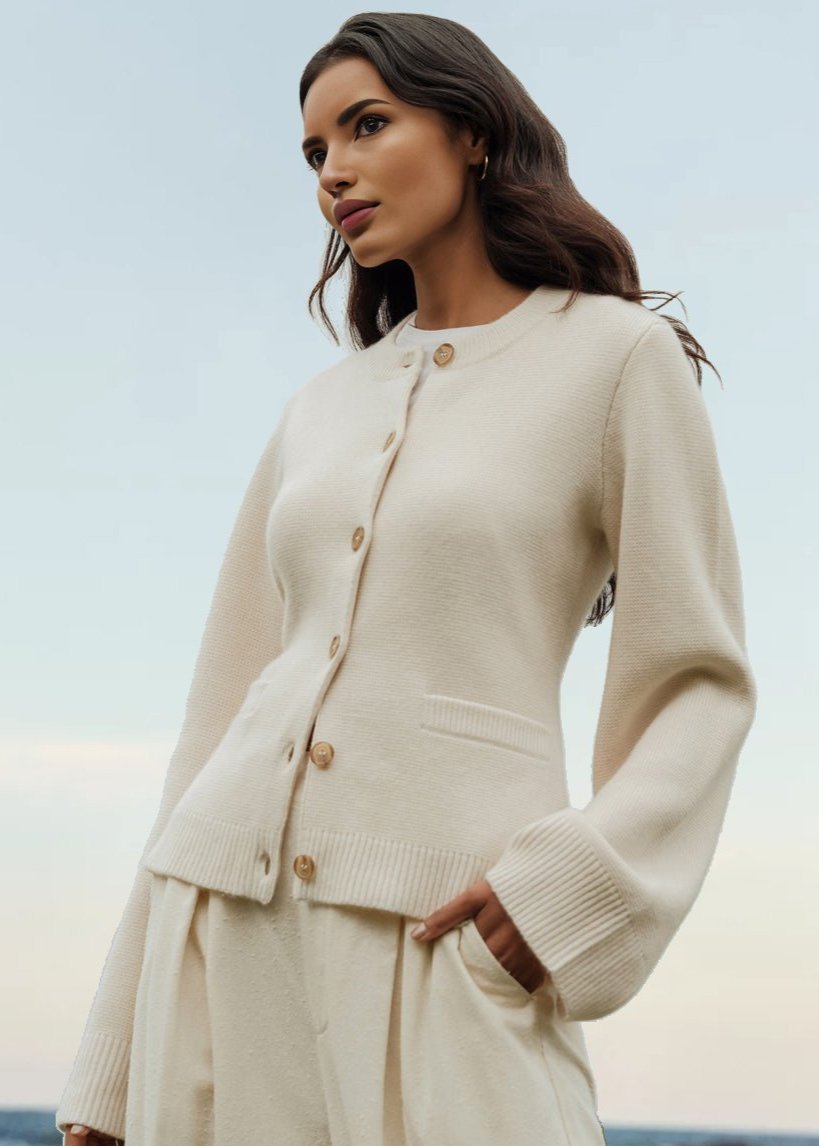 Clara – Classic Cardigan