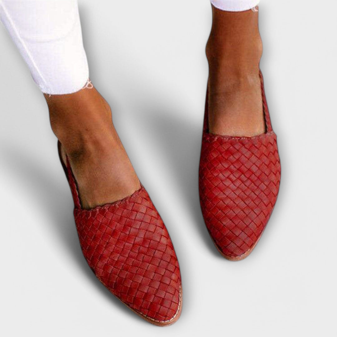 Nancy – Moccasins