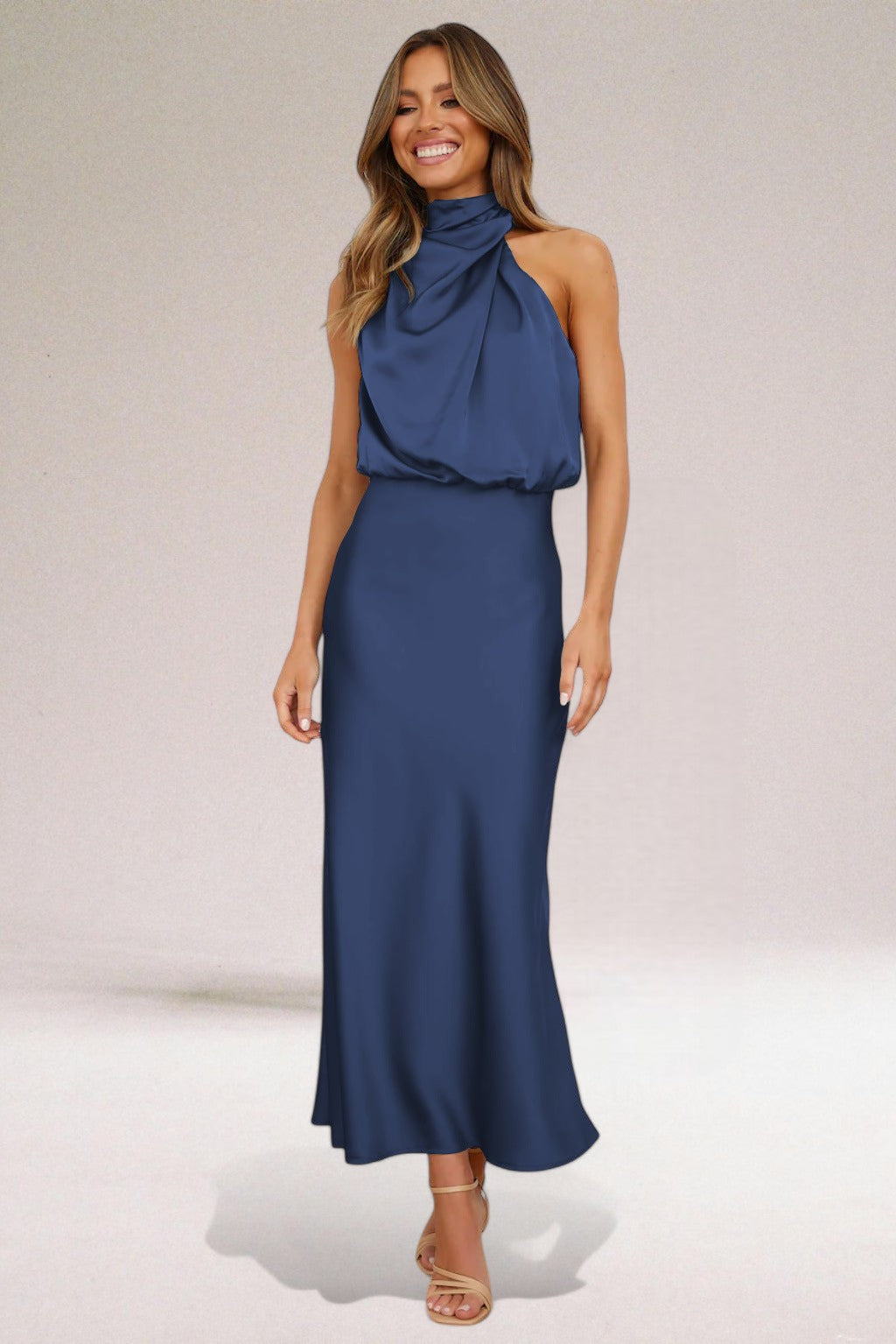Lily – Elegant Pleated Dress