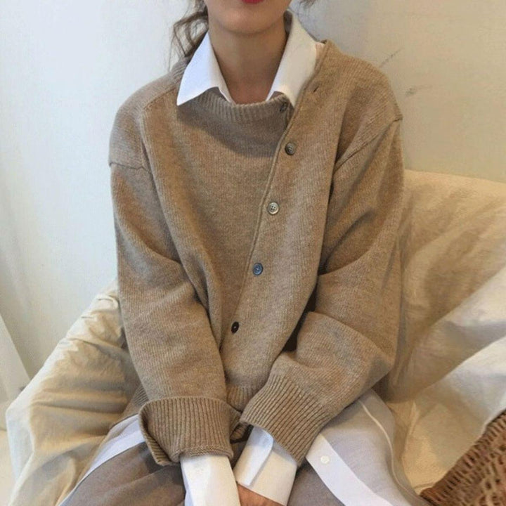 Eleanor – Soft Button-Up Cardigan