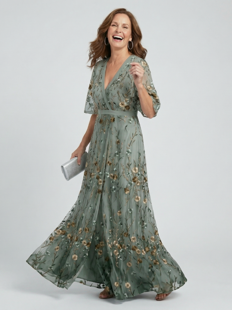 Gwendoline – Embroidered Floral Maxi Dress