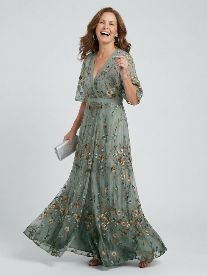 Gwendoline – Embroidered Floral Maxi Dress