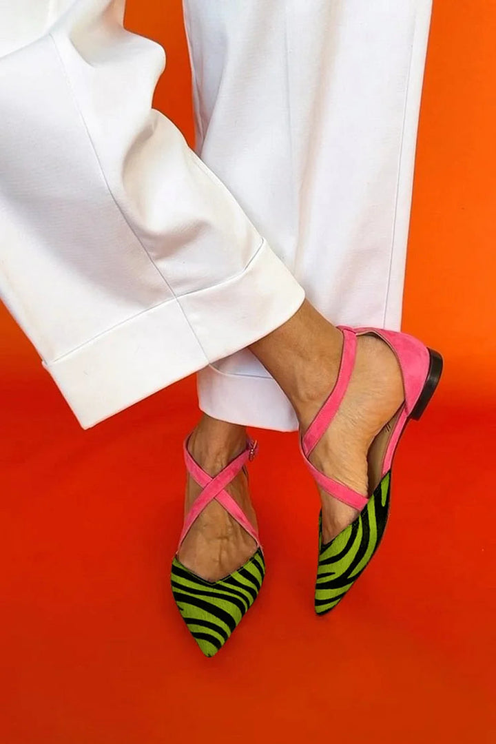 Muriel – Cross-Strap Printed Flat Shoes