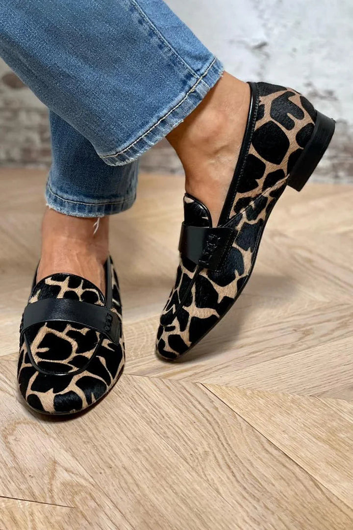 Fiona – Patterned Loafer with Elegant Detail