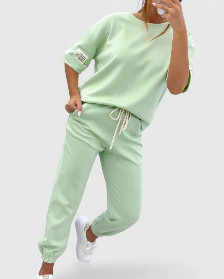 Nadine – Comfortable Two-Piece Set