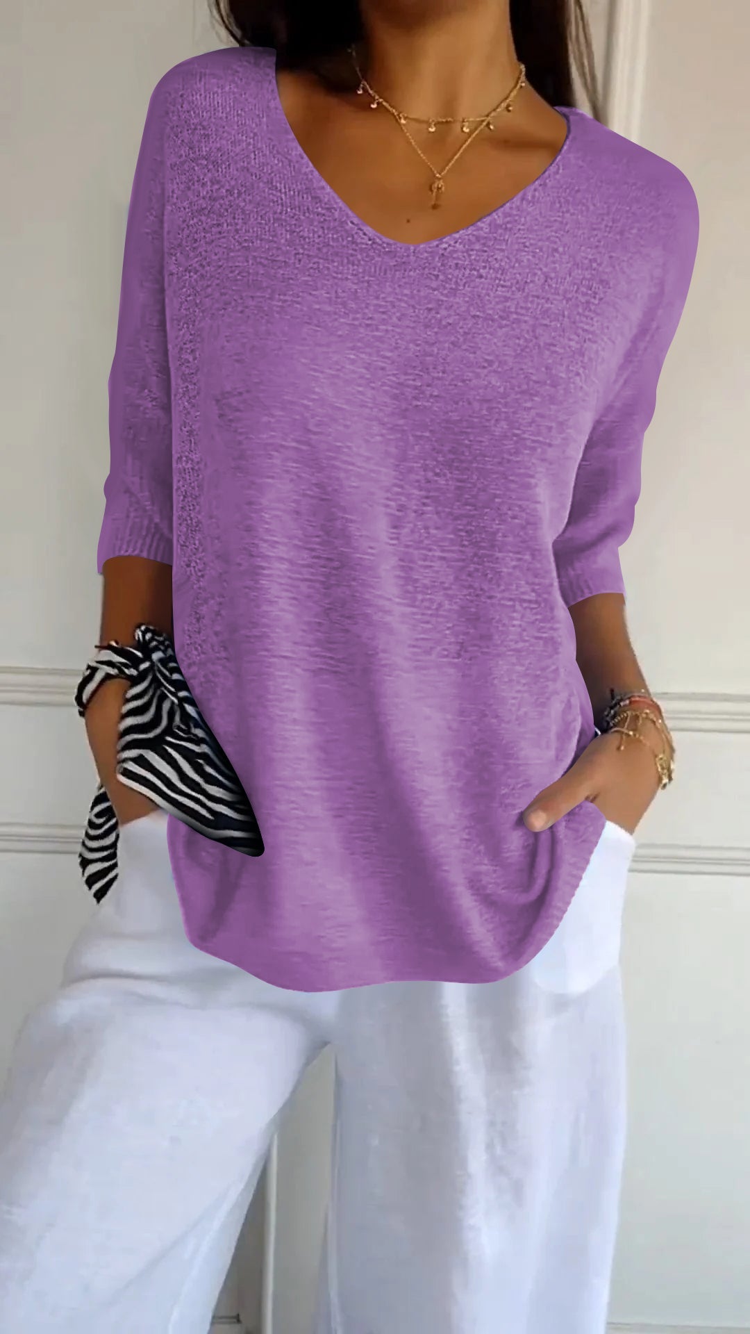 Lauren – Casual V-Neck Top