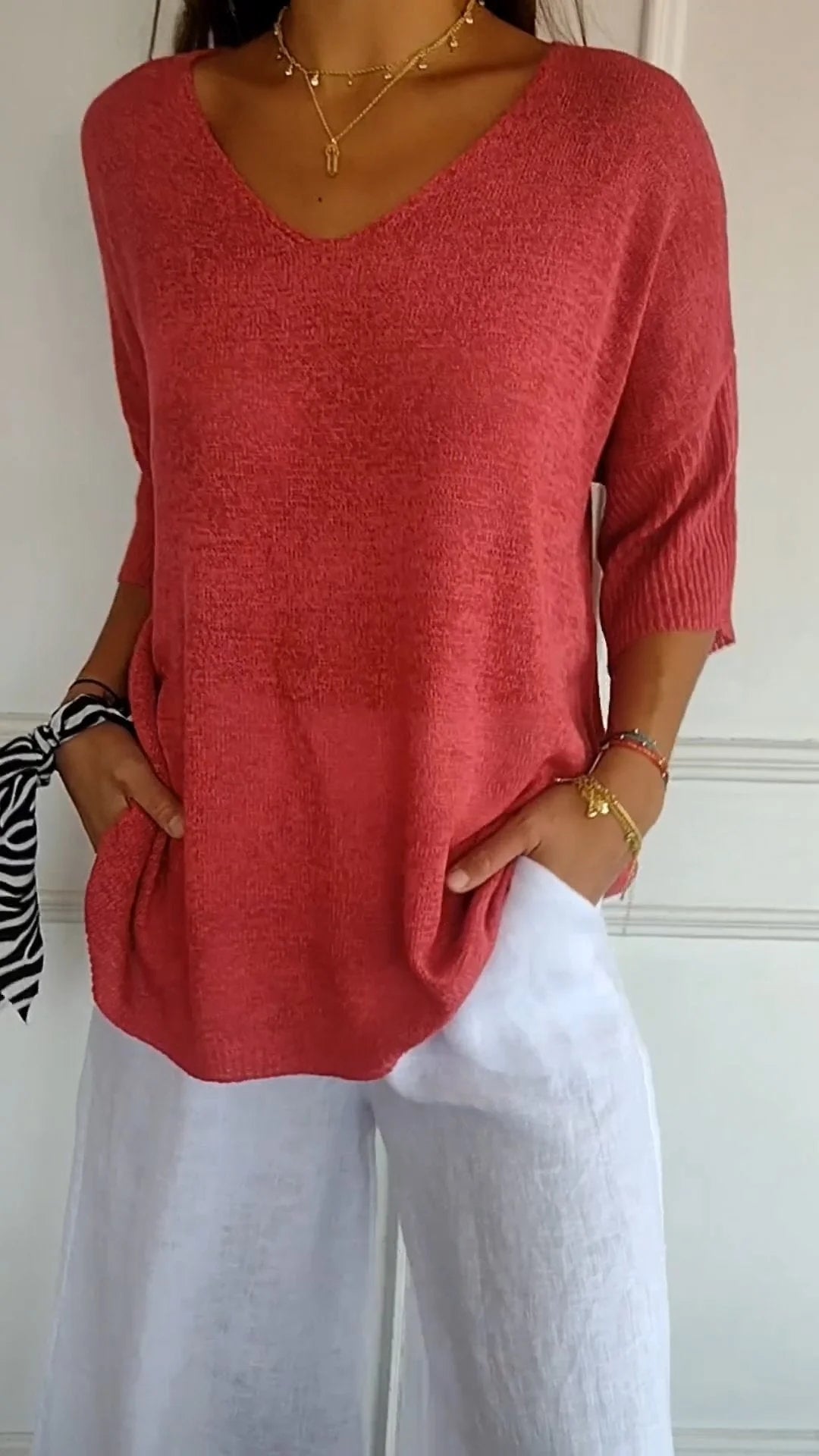 Lauren – Casual V-Neck Top
