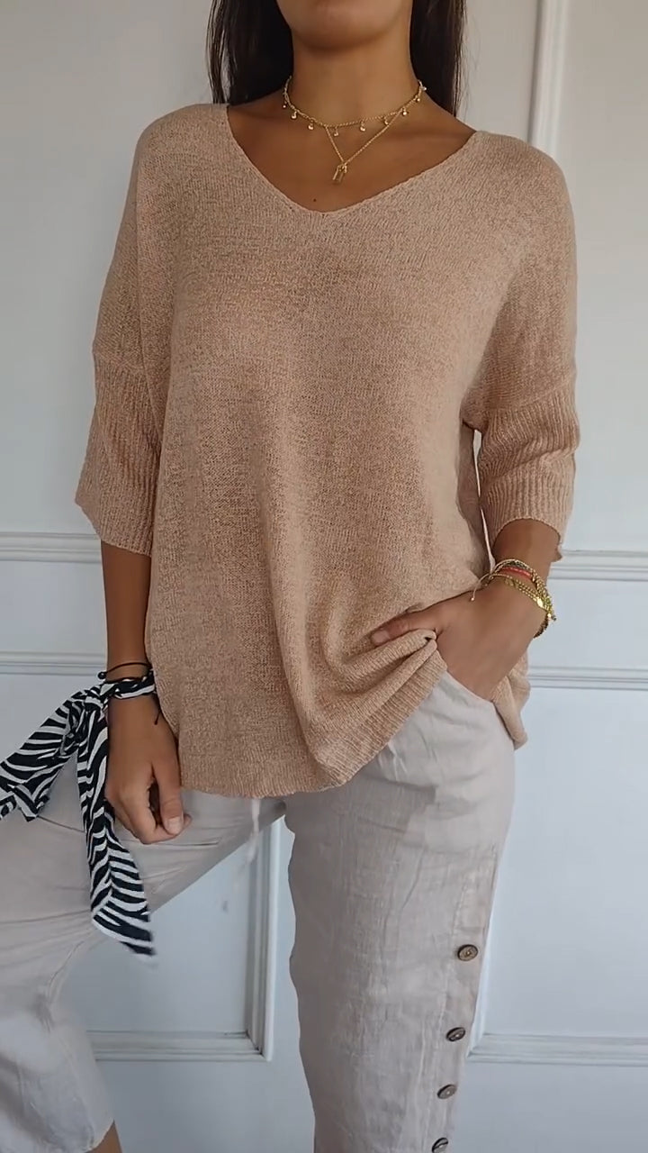 Lauren – Casual V-Neck Top