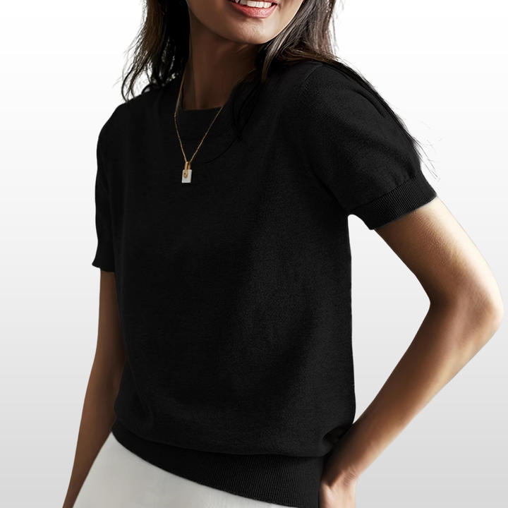 Lucy – Cotton Loose-Fitting Blouse