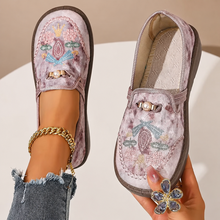 Rosalie – Embroidered Floral Slip-On Loafers