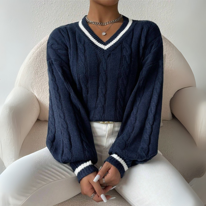 Jean – Dual-Tone Cosy Hoodie