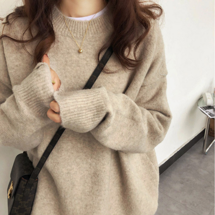 Deirdre – Casual Long Sleeve Round Neck Sweater