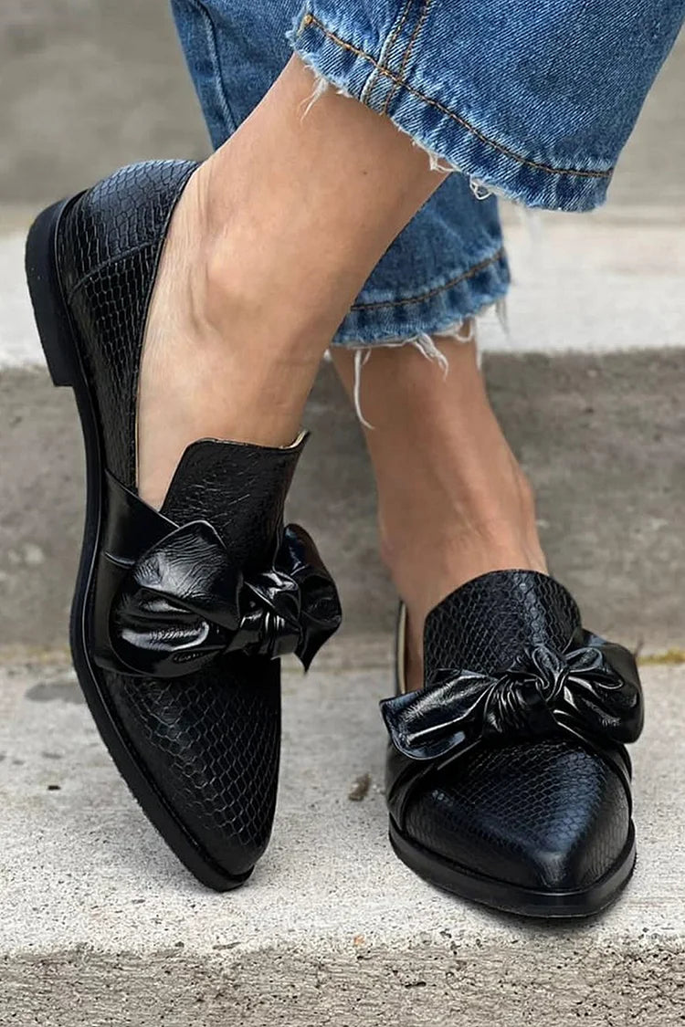 Dorothea – Satin Bow Loafer