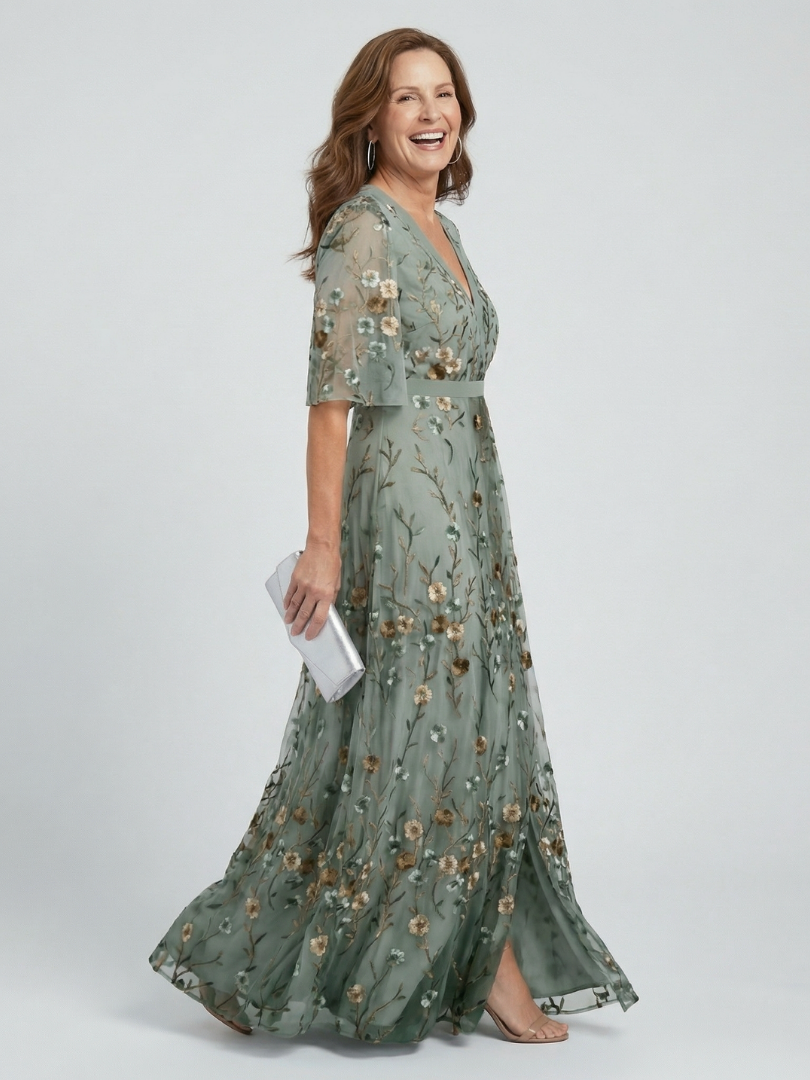 Gwendoline – Embroidered Floral Maxi Dress