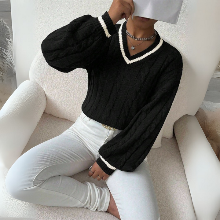 Jean – Dual-Tone Cosy Hoodie