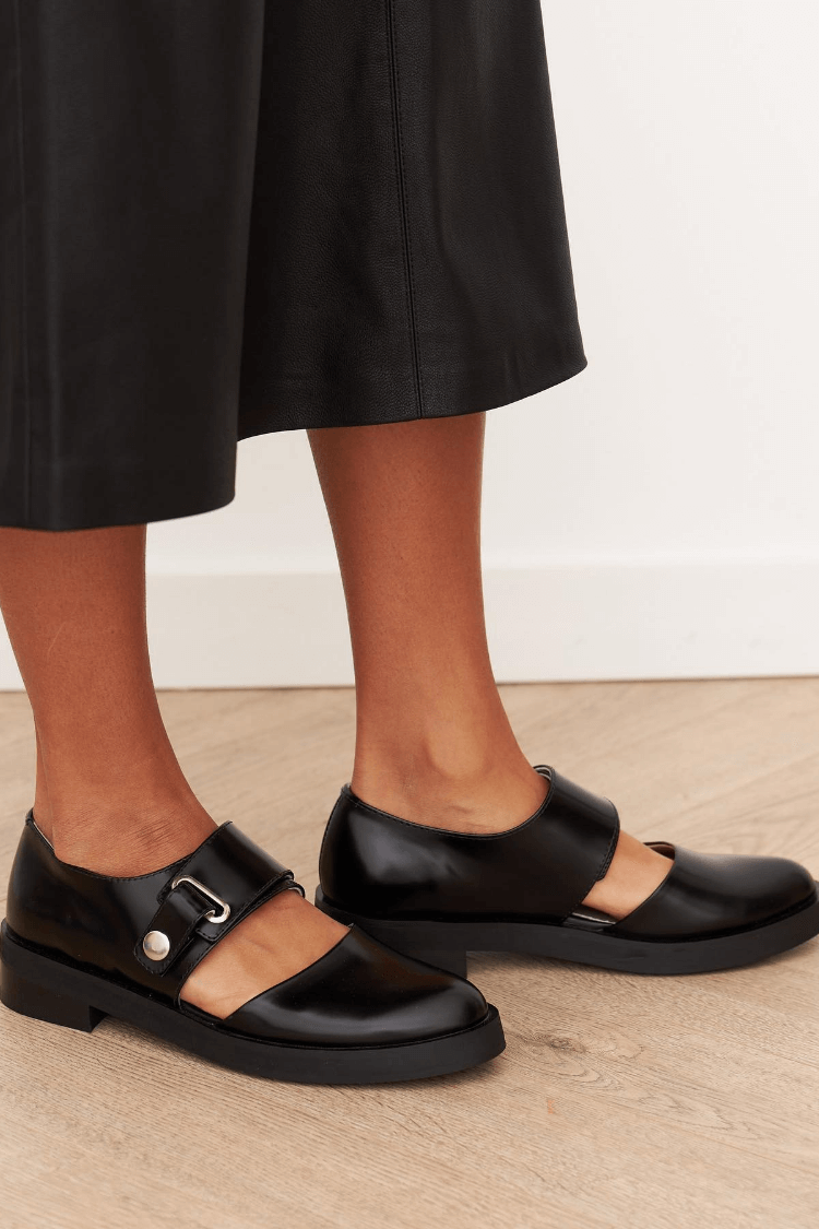 Sally – Mary Jane Shoes with Elegant Buckle