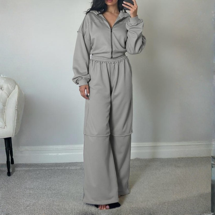 Betty – Relaxed Fit Crop Top and Pants Lounge Set