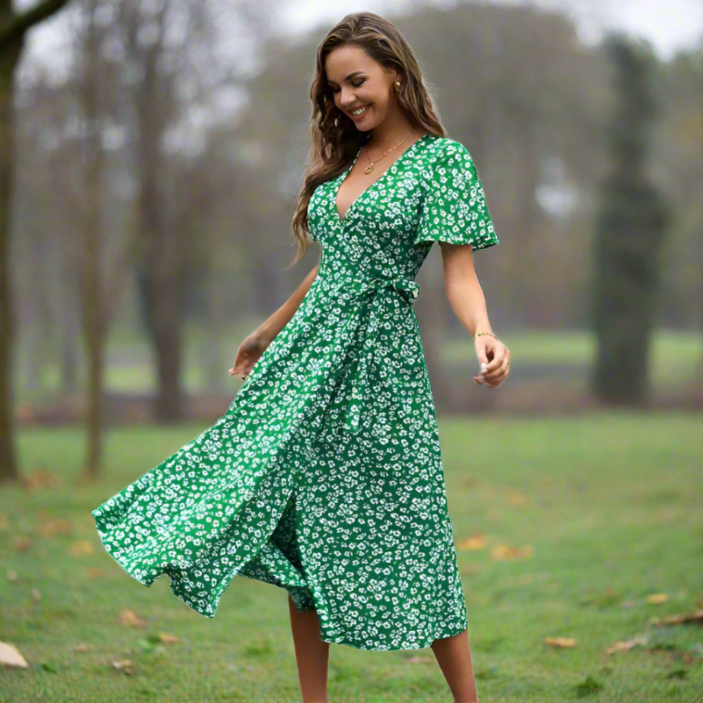 Eileen – Plus Size V-Neck Flounce Sleeve Summer Dress