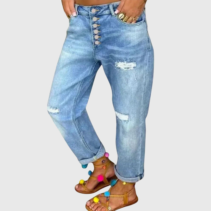 Carla – Classic Straight-Leg Jeans