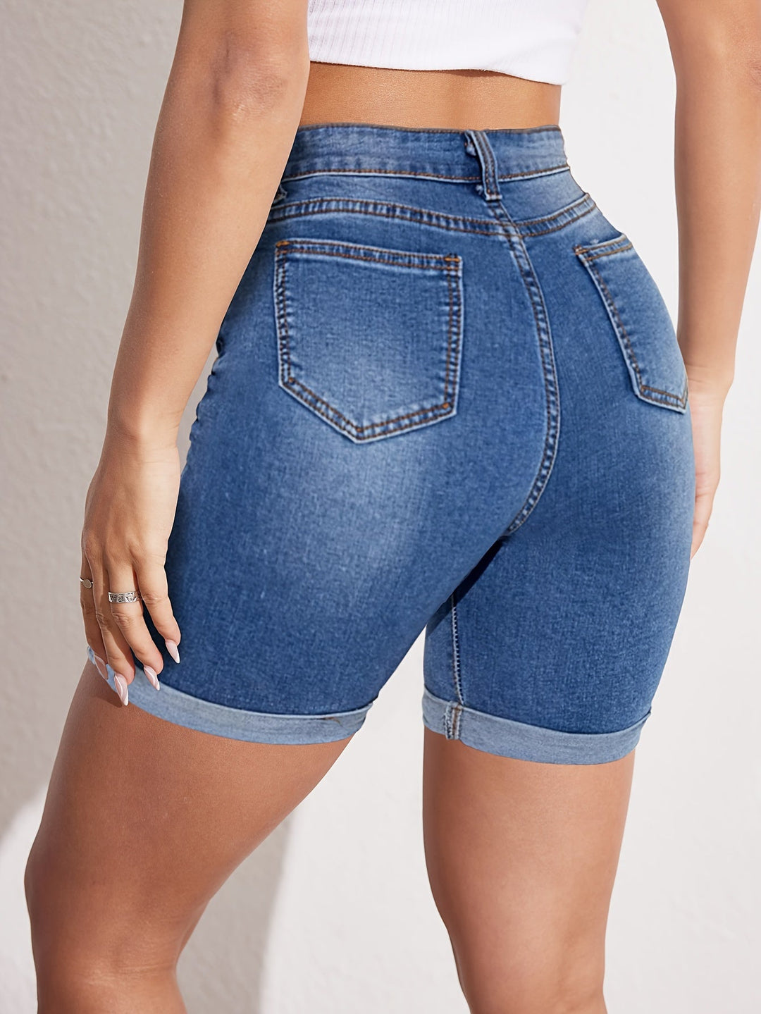 Jill – Stretch-Fit Bermuda Jean Shorts