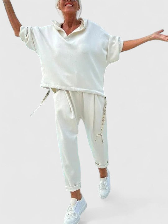 Trudy – Comfortable Hooded Sweatshirt Set
