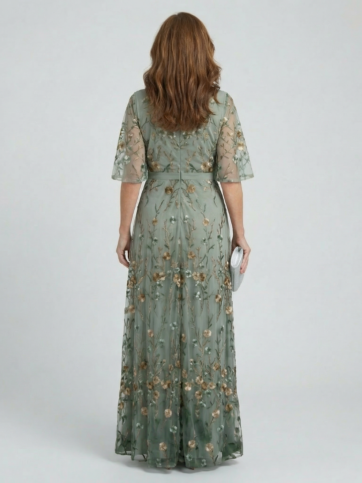Gwendoline – Embroidered Floral Maxi Dress