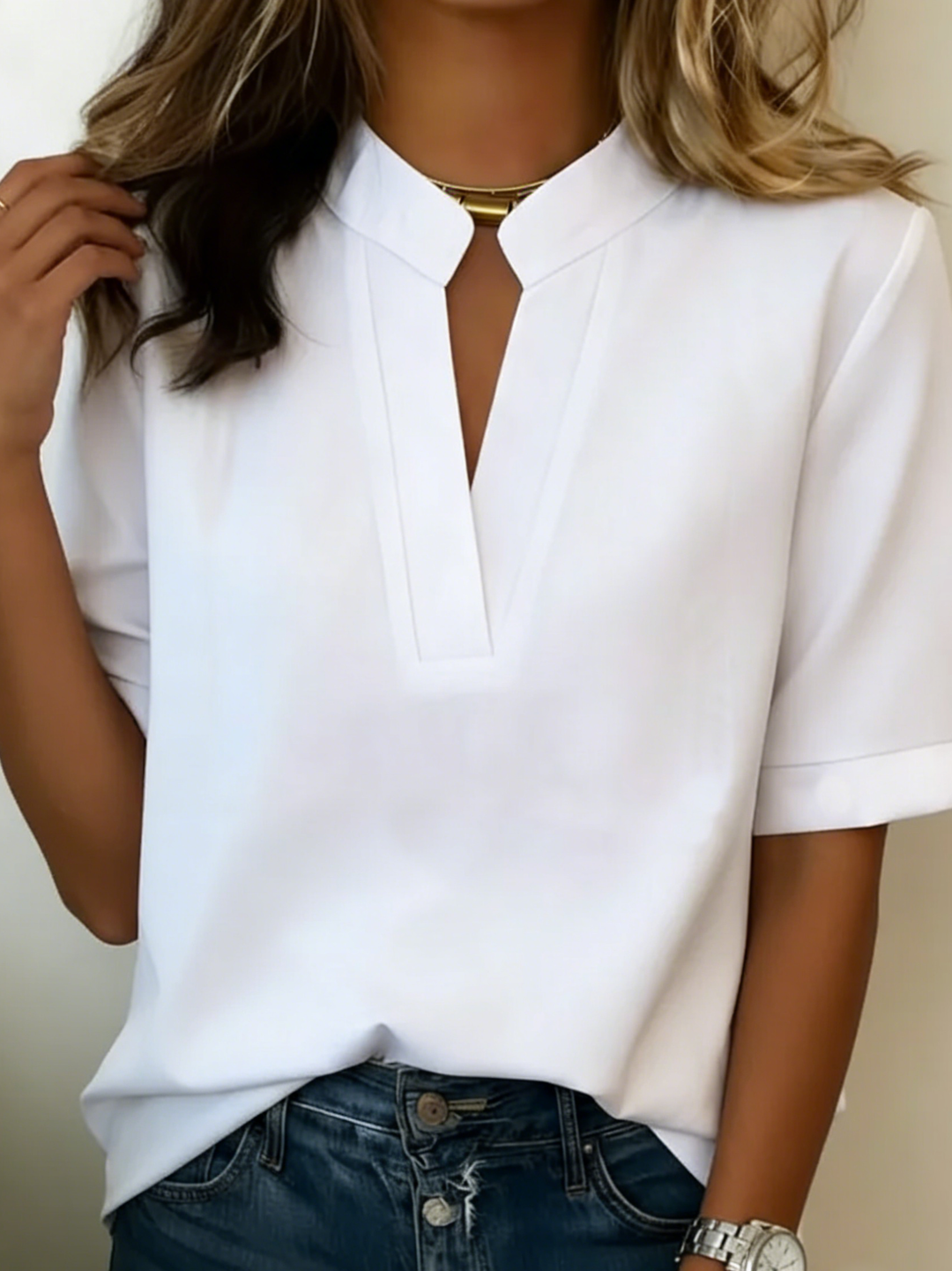 Beatrice – Elegant Blouse with Refined Collar