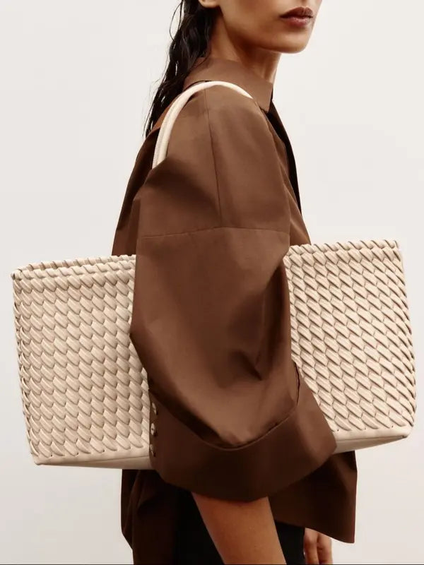 Teresa – Elegant Woven Casual Tote Bag