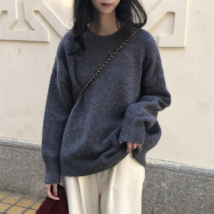 Deirdre – Casual Long Sleeve Round Neck Sweater