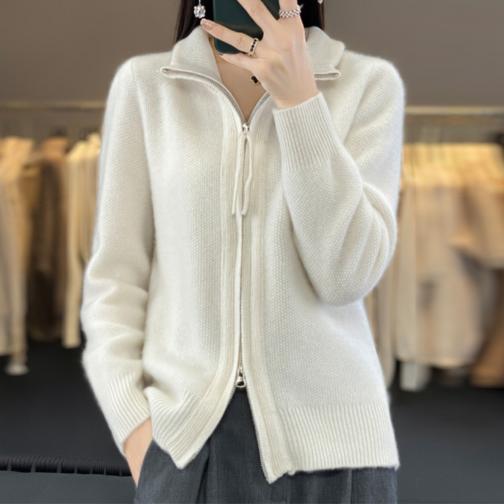 Sally – Minimalist Zip Sweater