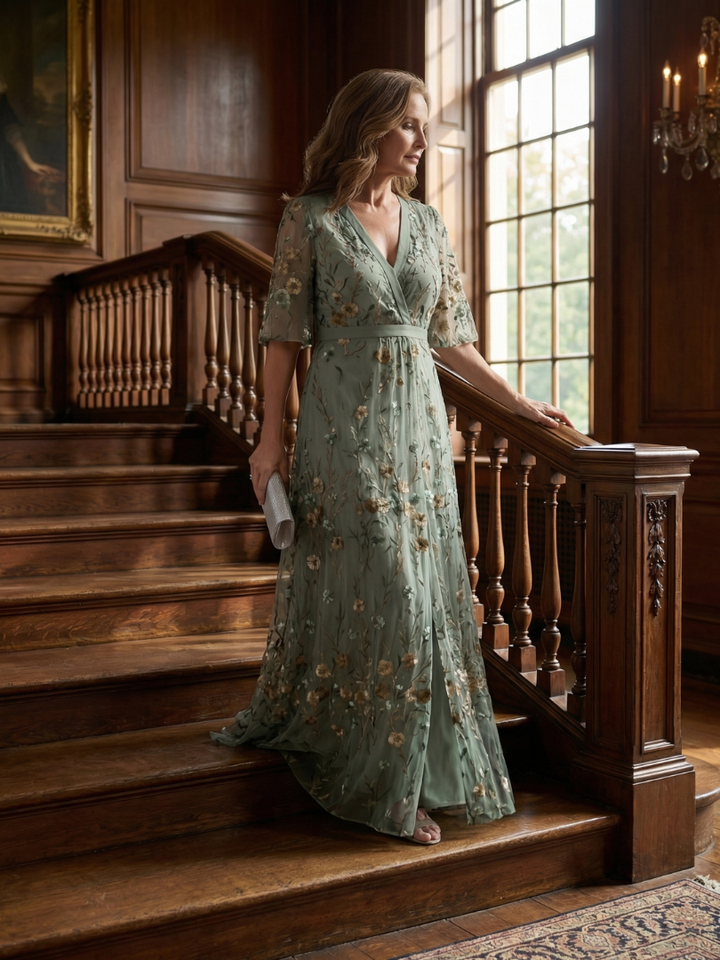 Gwendoline – Embroidered Floral Maxi Dress