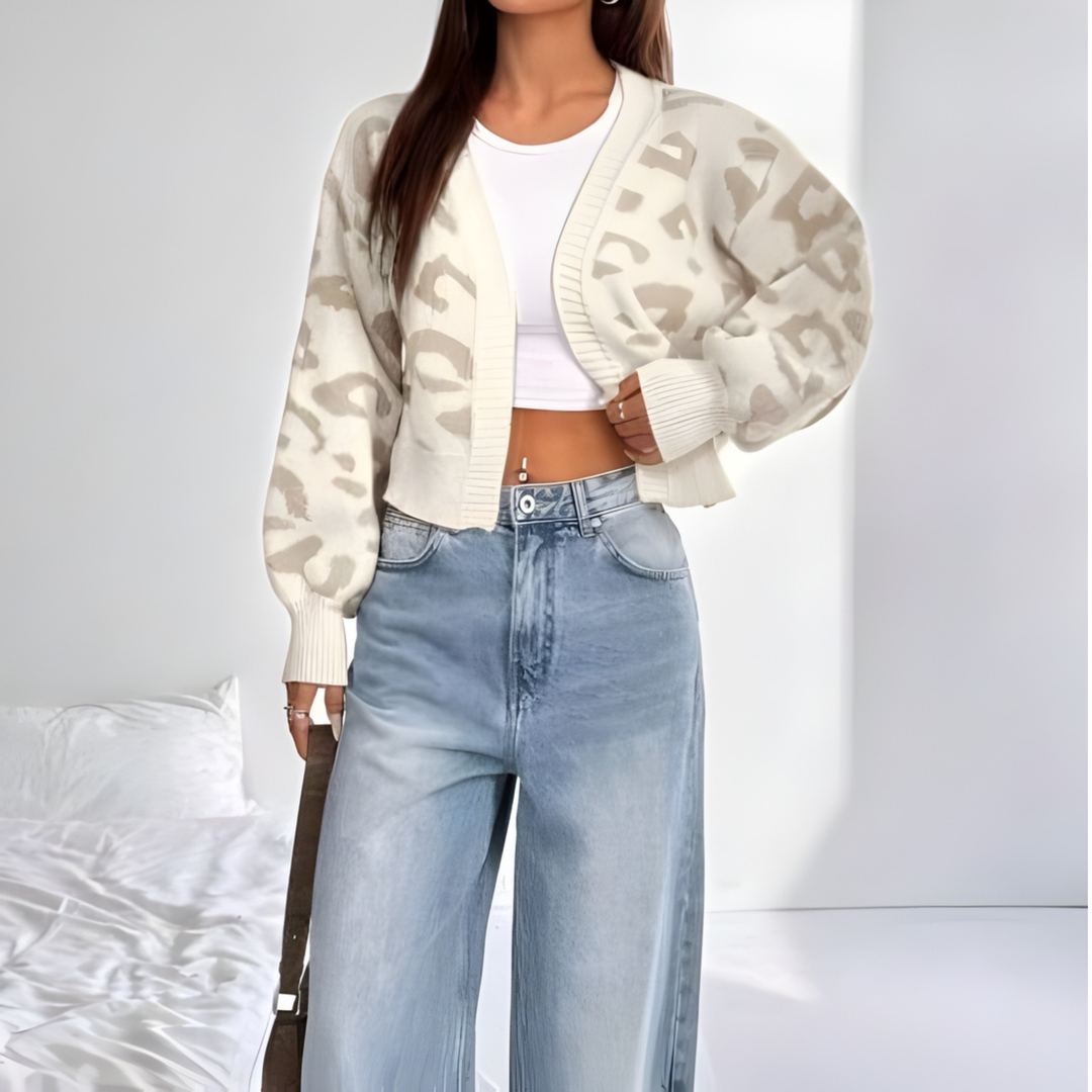 Sheena – Comfy Leopard Print Lantern Sleeve Cardigan