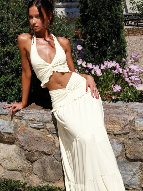 Cynthia – Chic Plunge Neck Summer Two-Piece Outfit