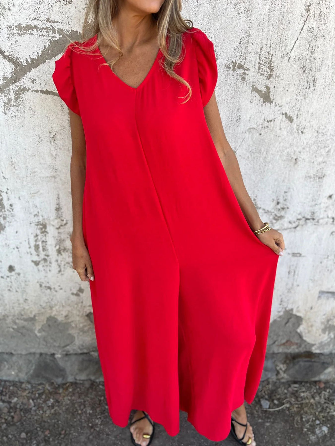Eileen – Trendy V-Neck Jumpsuit