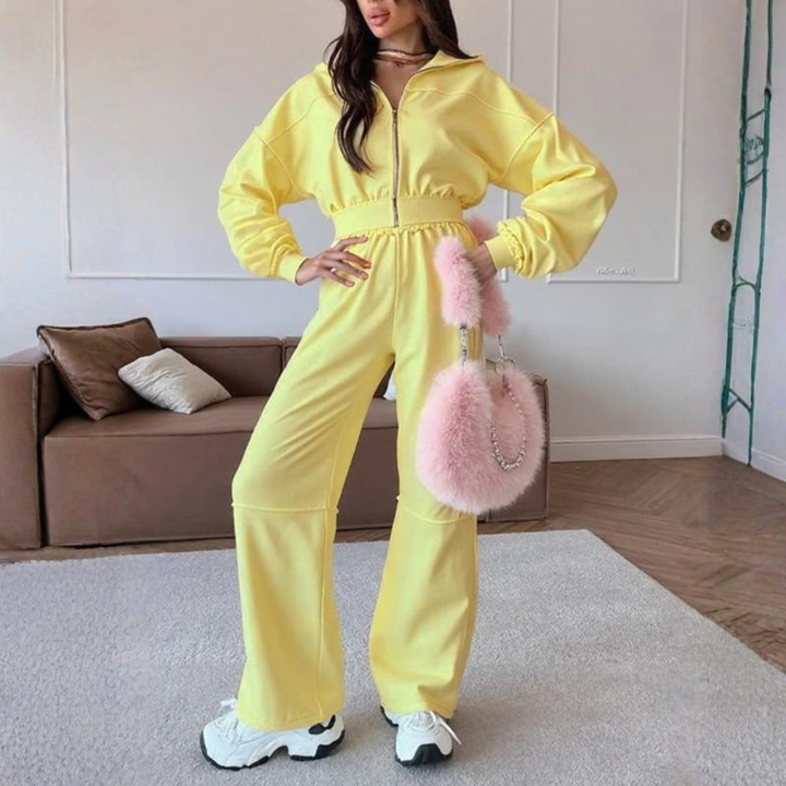 Betty – Relaxed Fit Crop Top and Pants Lounge Set