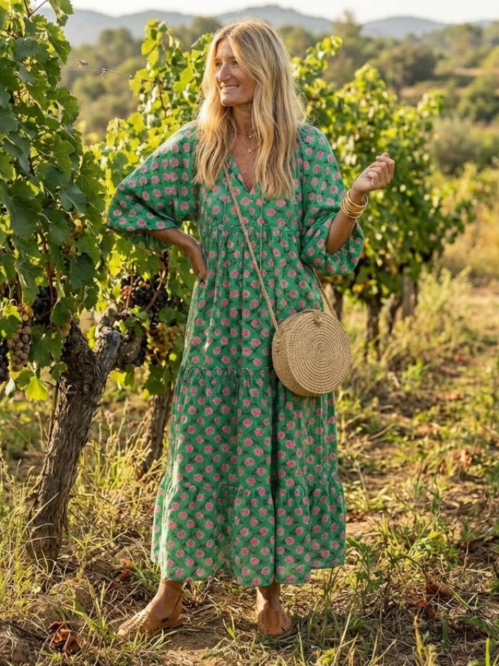 Betty – Floral Print V-Neck Tiered Midi Dress