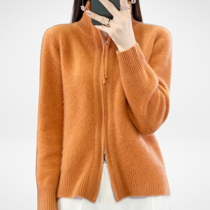 Sally – Minimalist Zip Sweater