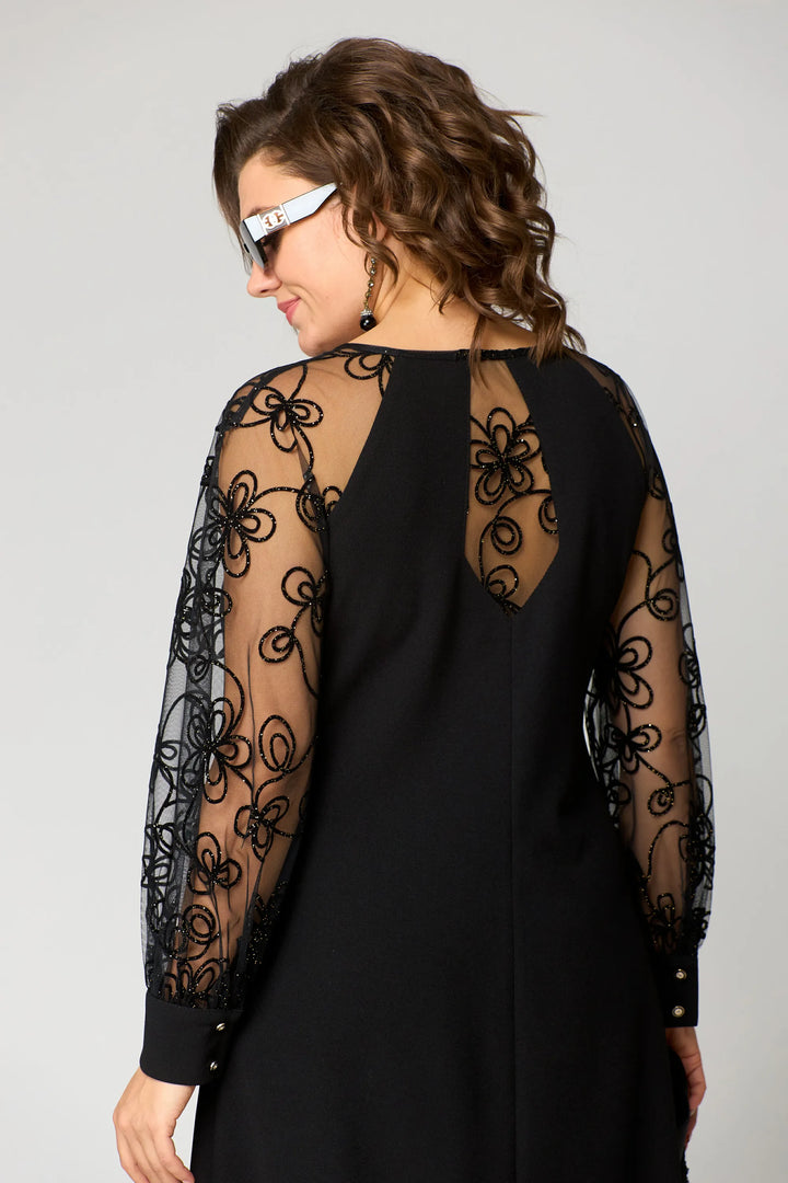 Doreen – Elegant Lace Dress