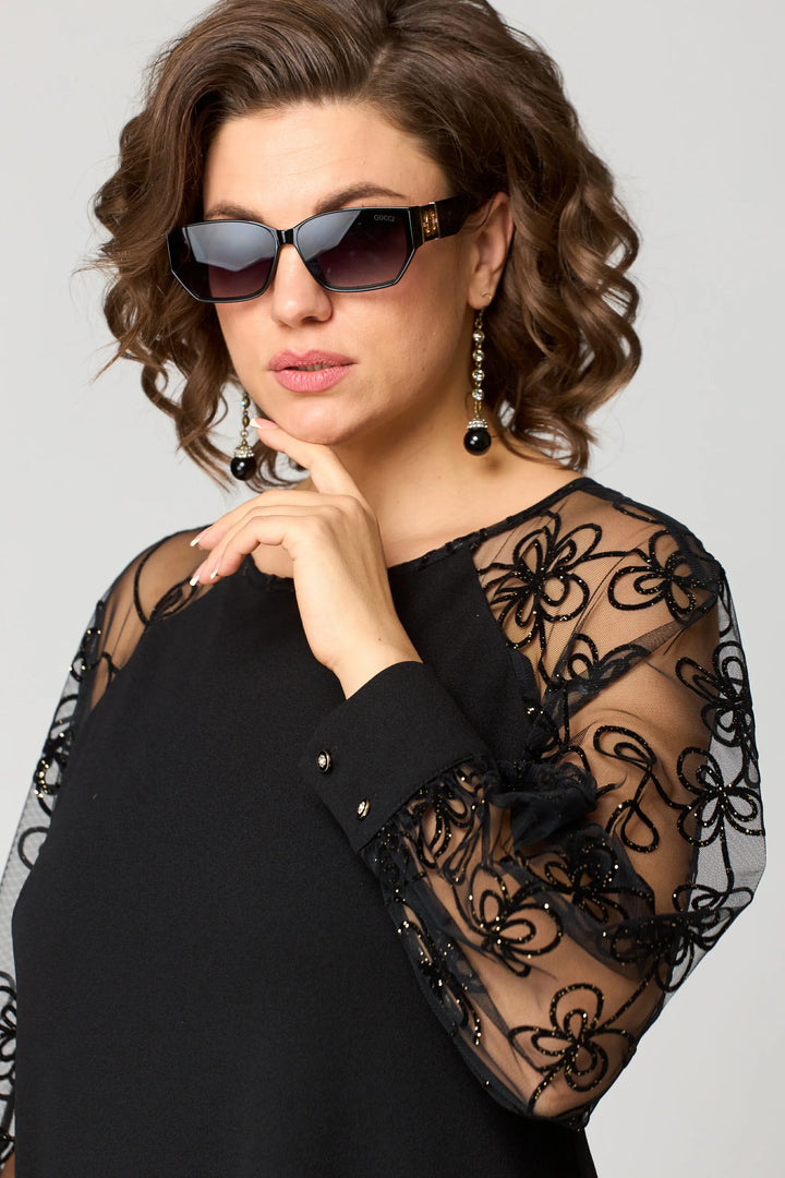 Doreen – Elegant Lace Dress