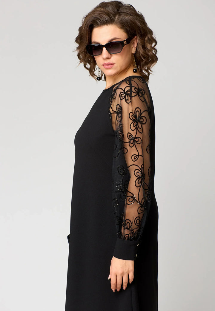 Doreen – Elegant Lace Dress