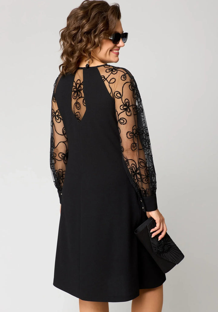 Doreen – Elegant Lace Dress