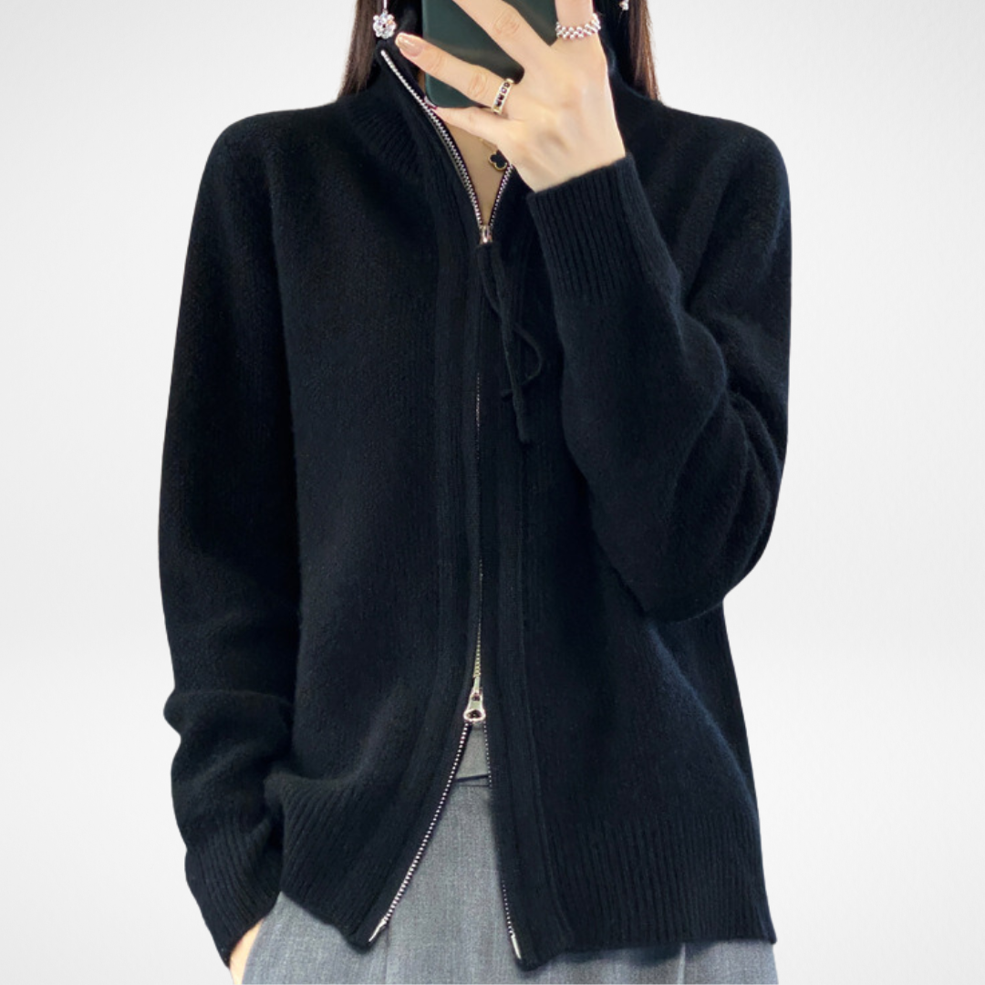 Sally – Minimalist Zip Sweater