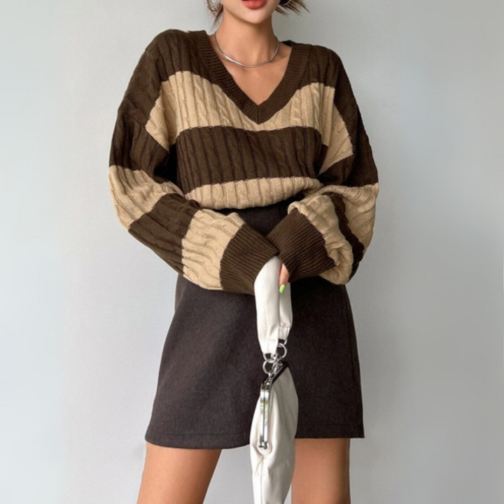 Teresa – Comfy V-Neck Long Sleeve Sweater