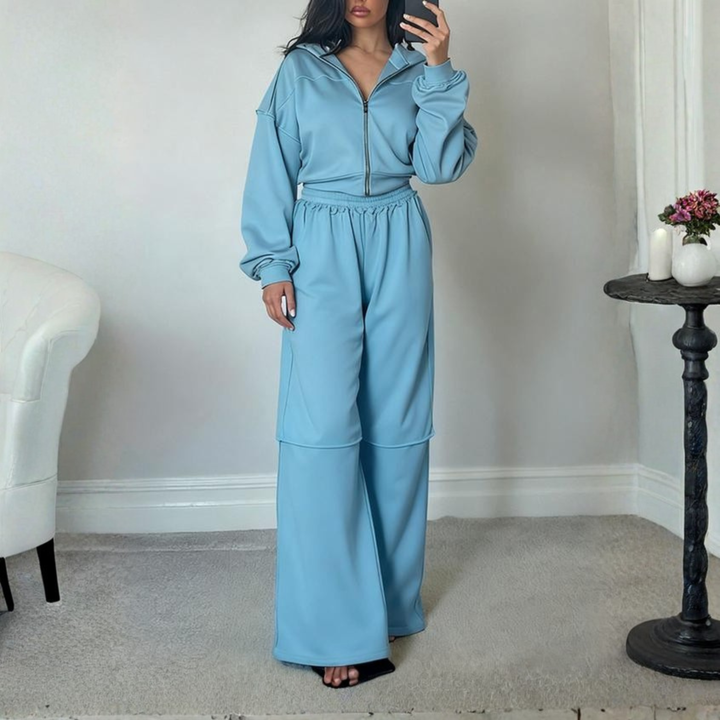 Betty – Relaxed Fit Crop Top and Pants Lounge Set