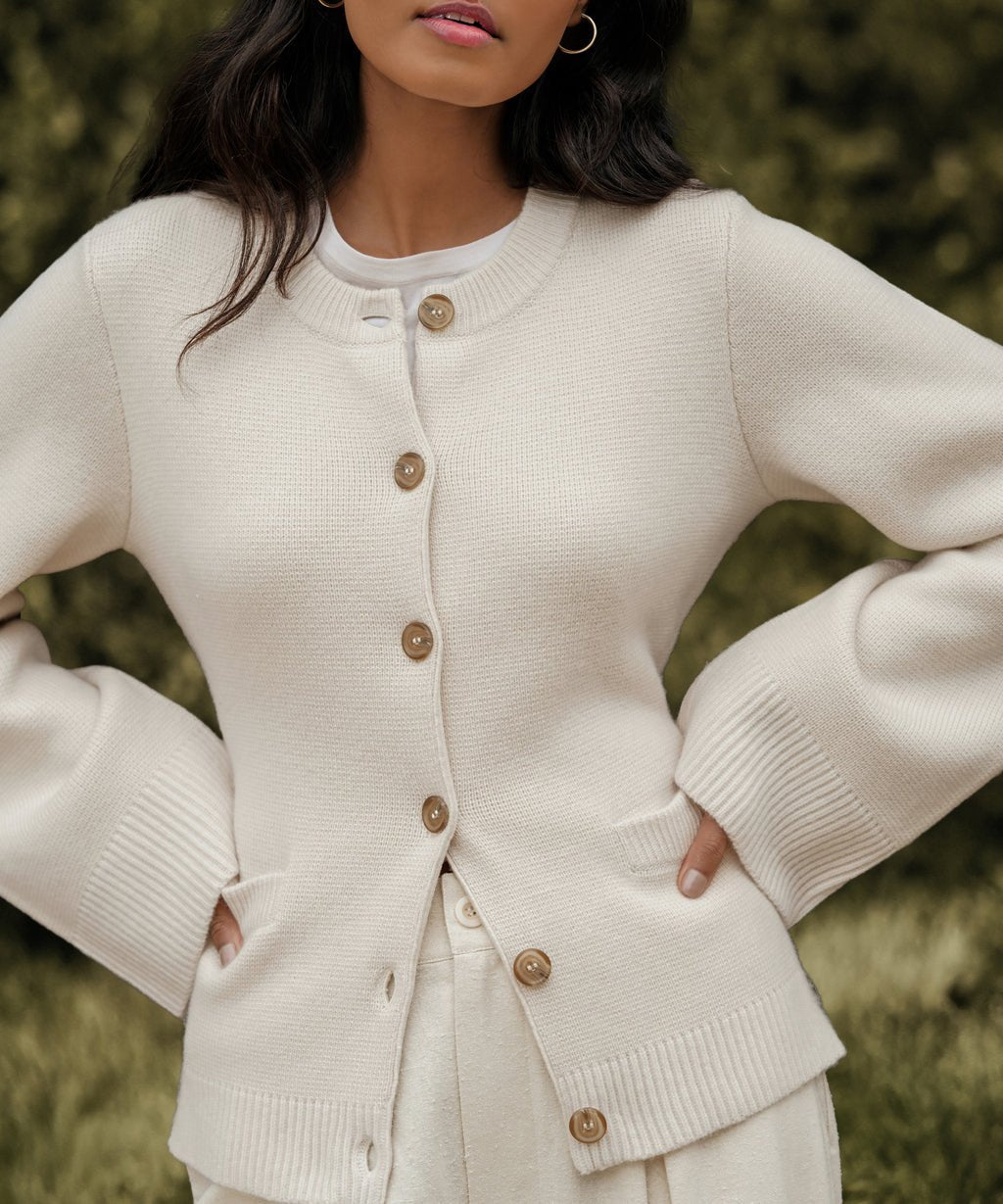 Clara – Classic Cardigan