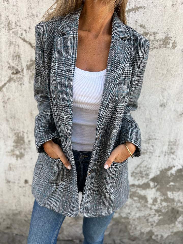 Lucinda – Classic Plaid Blazer